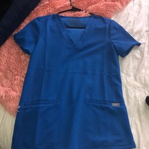 Casma scrub top NEW